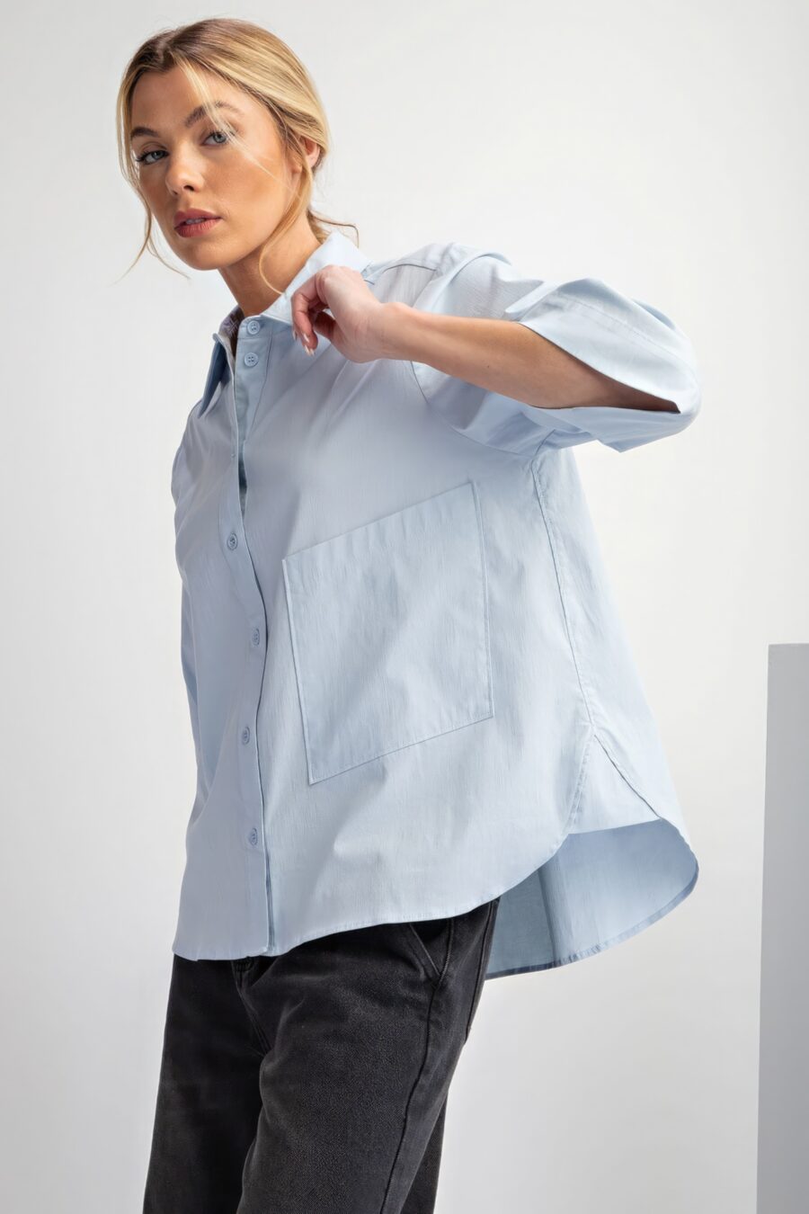 Half slvs stretch poplin button down shirt