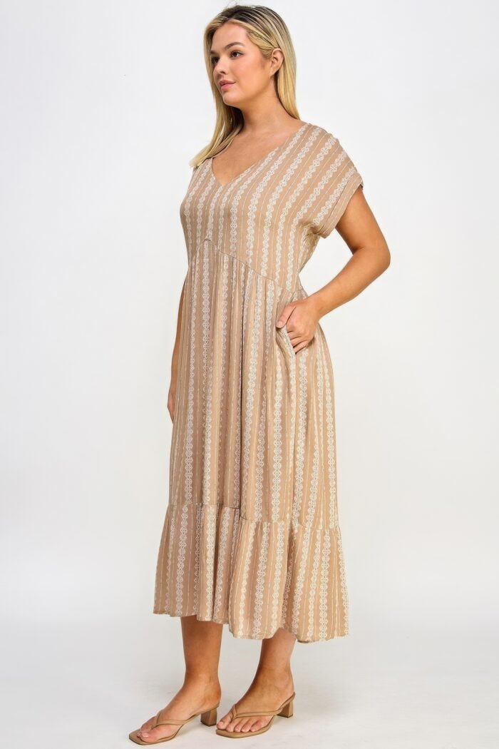 Boho maxi dress w/ slip - image 6