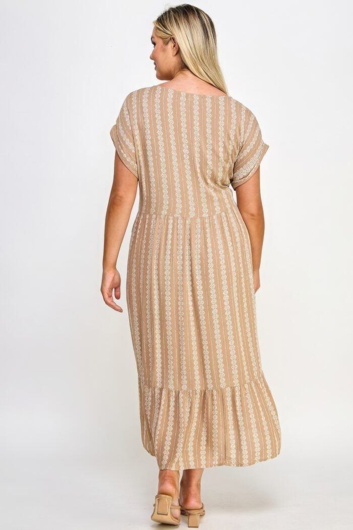 Boho maxi dress w/ slip - image 7