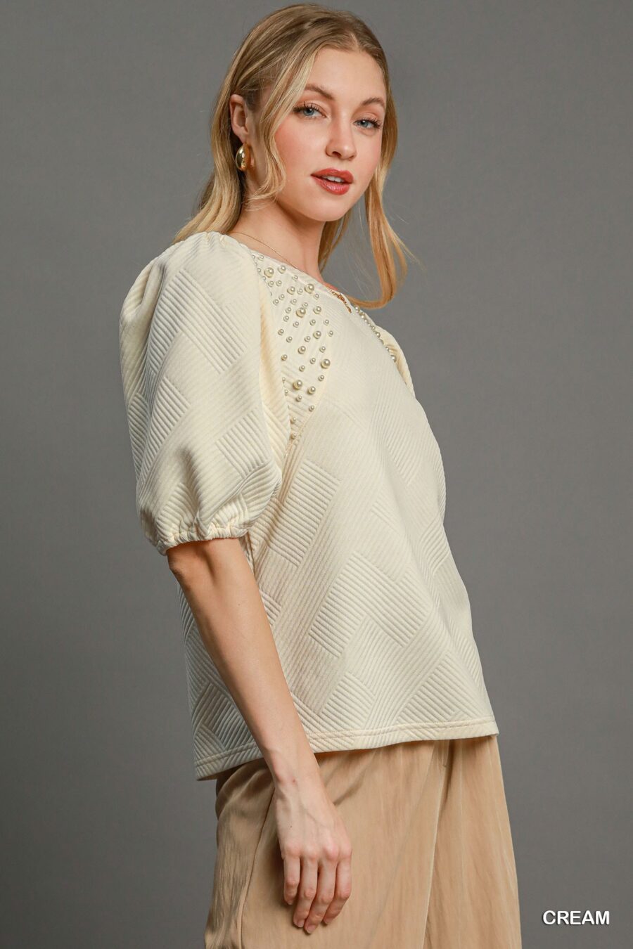 Puff sleeve knit top