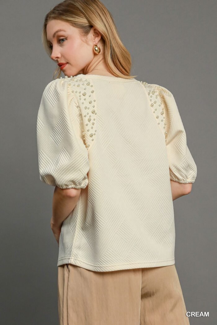 Puff sleeve knit top