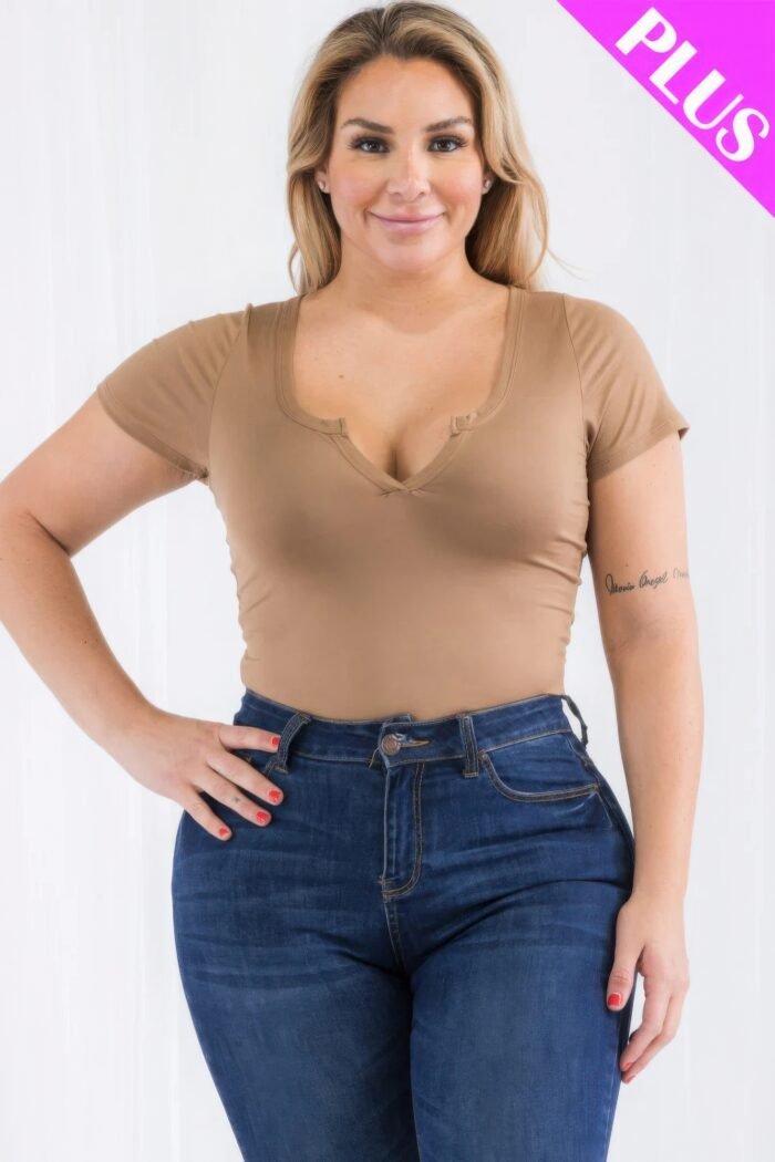 Plus size casual split neck solid short sleeve bodysuit