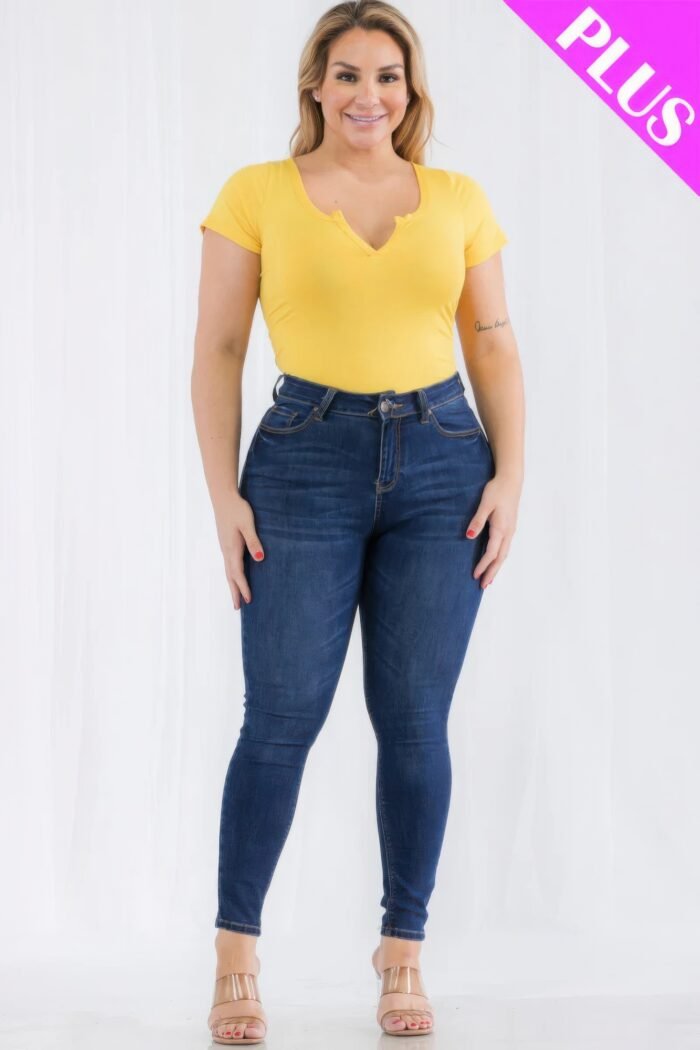 Plus size casual split neck solid short sleeve bodysuit