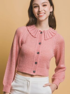 Short collard sweater