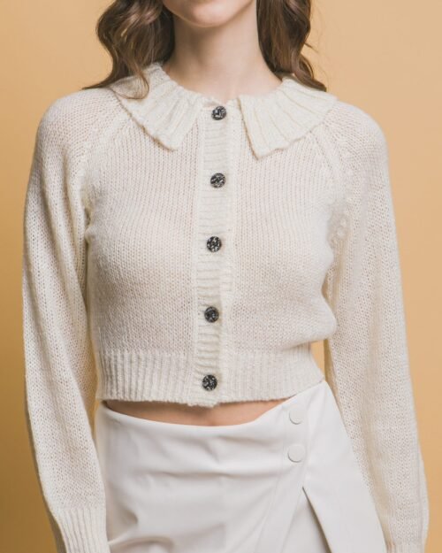 short collard sweater