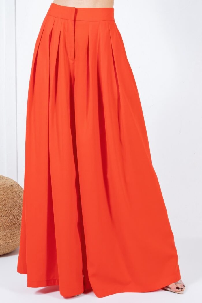 Large hem wide leg pleated solid pants - image 14