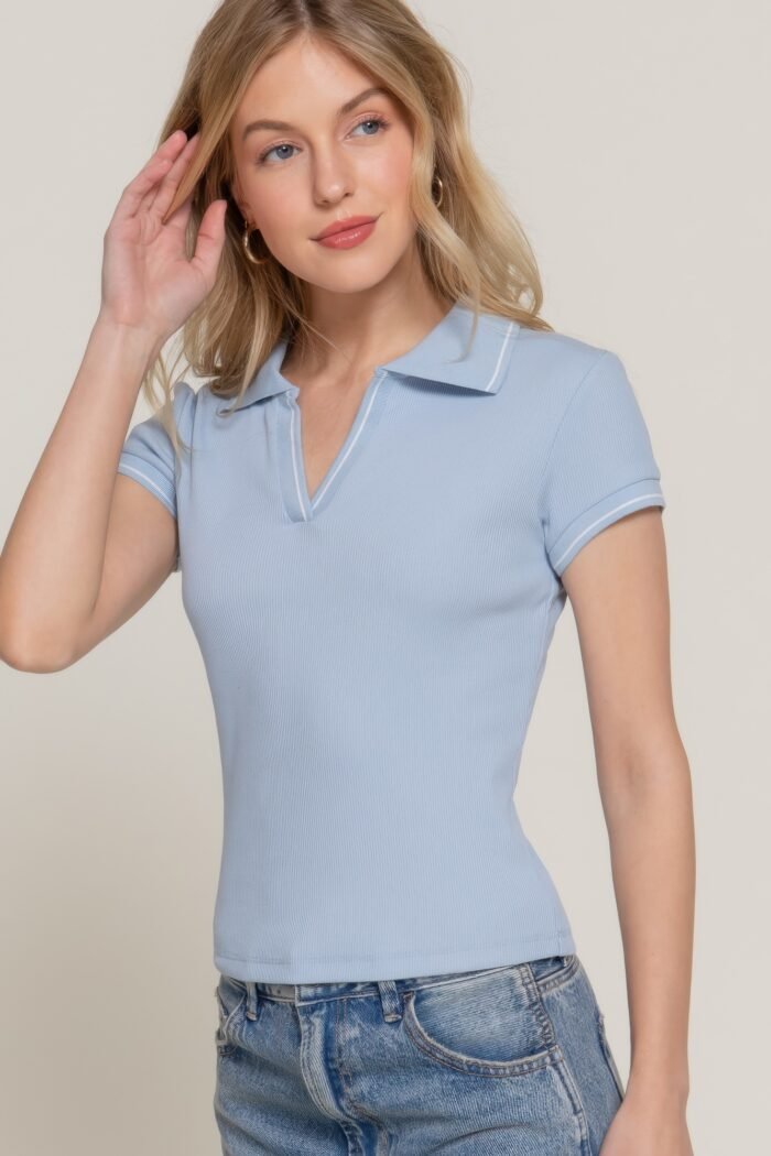 Short slv line detail polo rib knit top