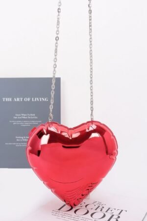 Clear Heart Shaped Bag – Acrylic Statement Clutch Clear Heart Shaped Bag – Acrylic Statement Clutch