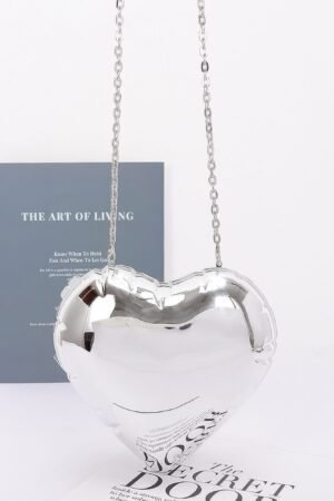 Clear Heart Shaped Bag – Acrylic Statement Clutch Clear Heart Shaped Bag – Acrylic Statement Clutch