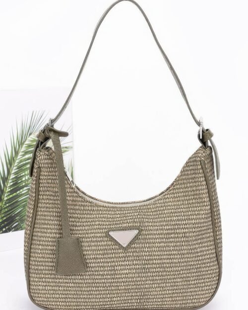 Faux leather shoulder bag in black with woven design and triangle handle – vegan handbag