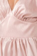 A Solid Sateen Top - Image 4
