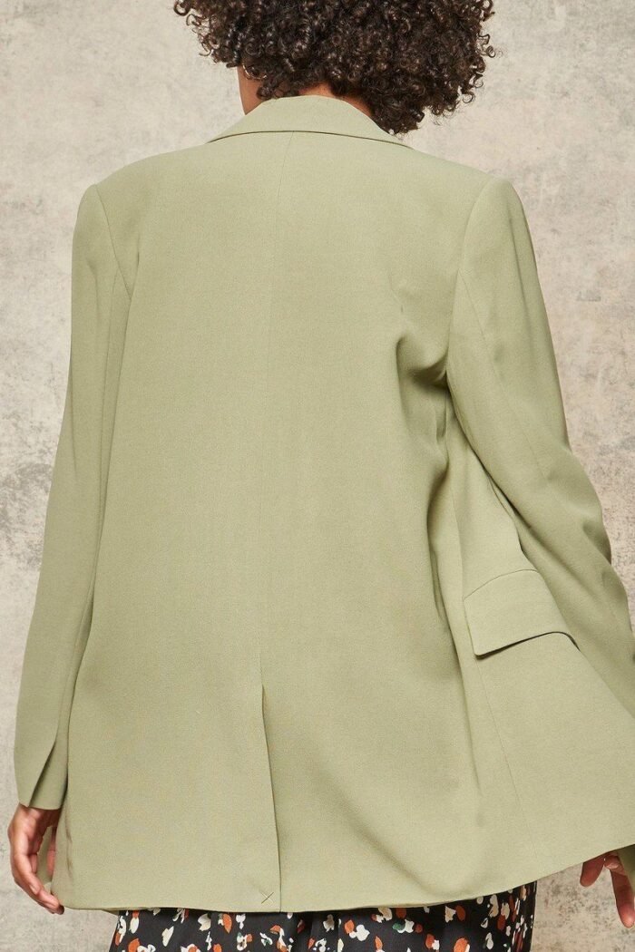 A solid woven blazer jacket