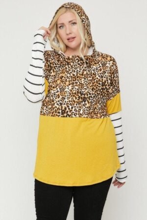 Plus Size Color Block Hoodie Featuring A Cheetah Print Plus Size Color Block Hoodie Featuring A Cheetah Print