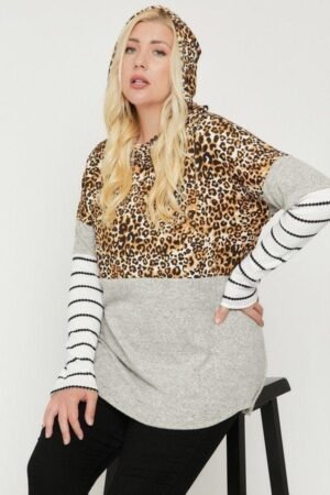 Plus Size Color Block Hoodie Featuring A Cheetah Print Plus Size Color Block Hoodie Featuring A Cheetah Print