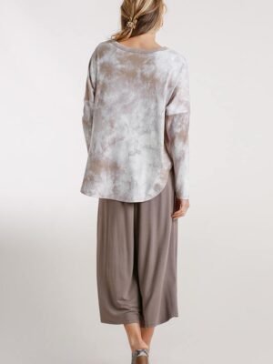Tie Dye Round Neck Ribbed Button Front Top With Round Hem