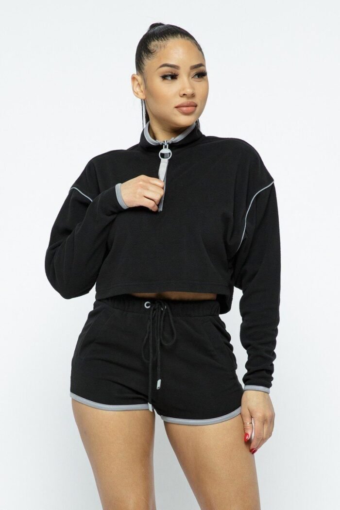 Sporty crop top sporty high-waist shorts set