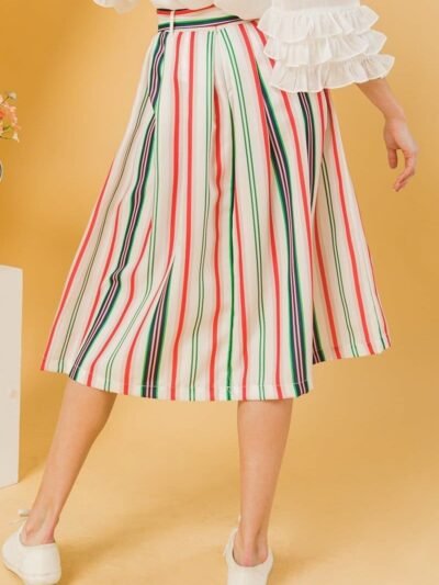 A Woven Midi Skirt A Woven Midi Skirt
