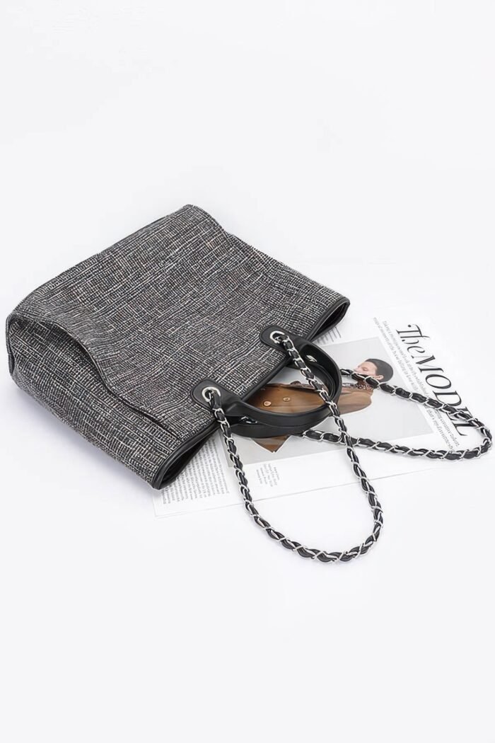 Simple daily shoulder strap tote bag
