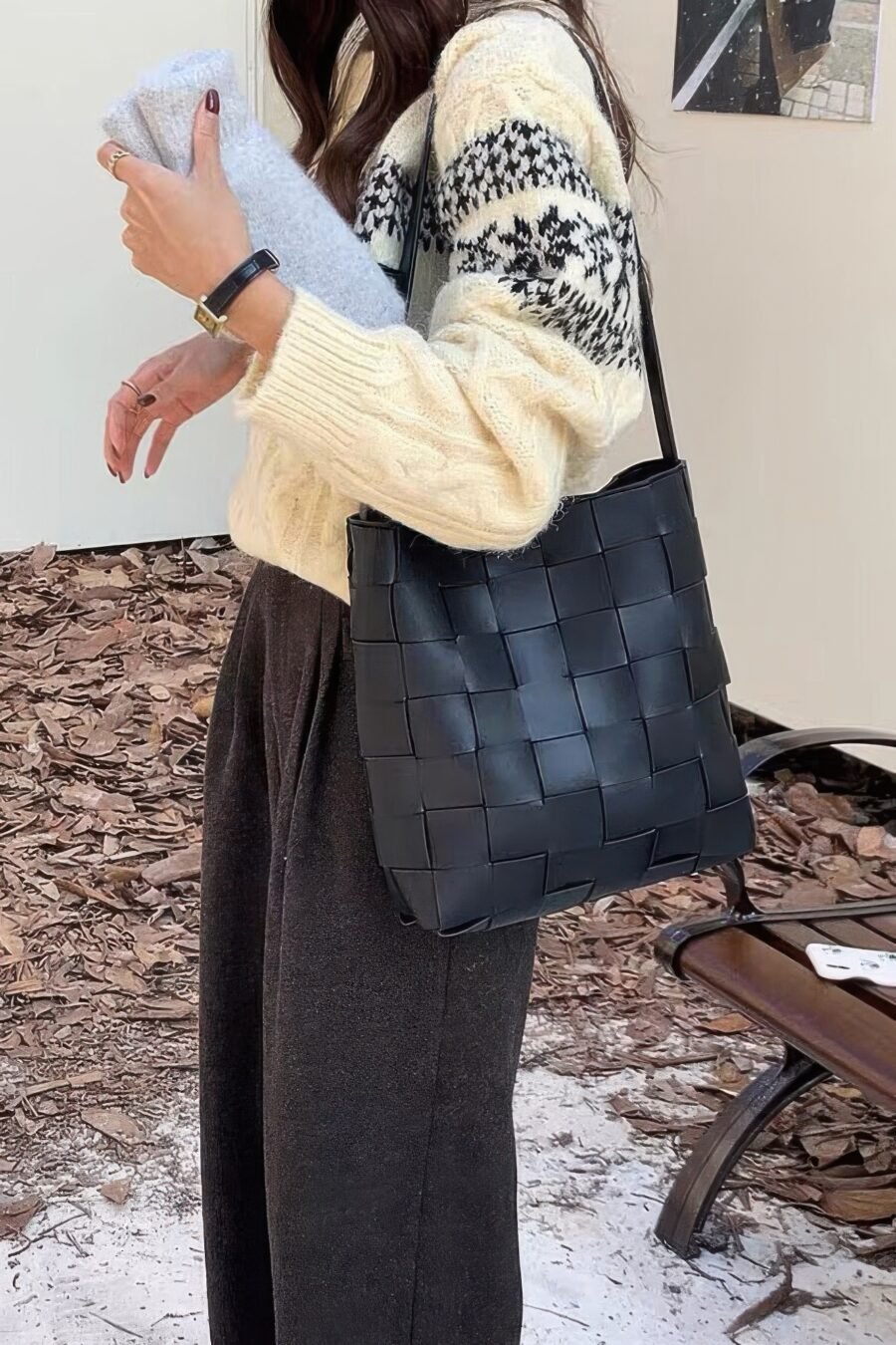 Faux leather braided shoulder bag w pouch - image 2