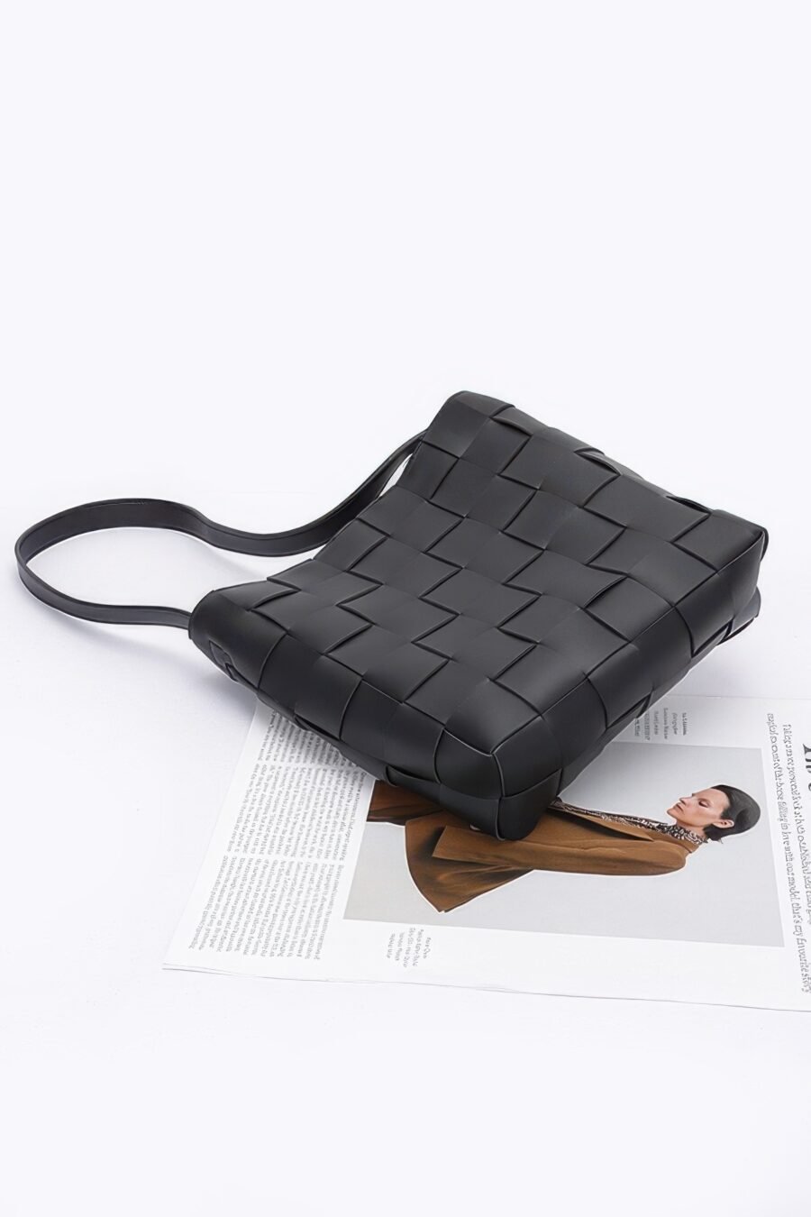 Faux leather braided shoulder bag w pouch - image 3