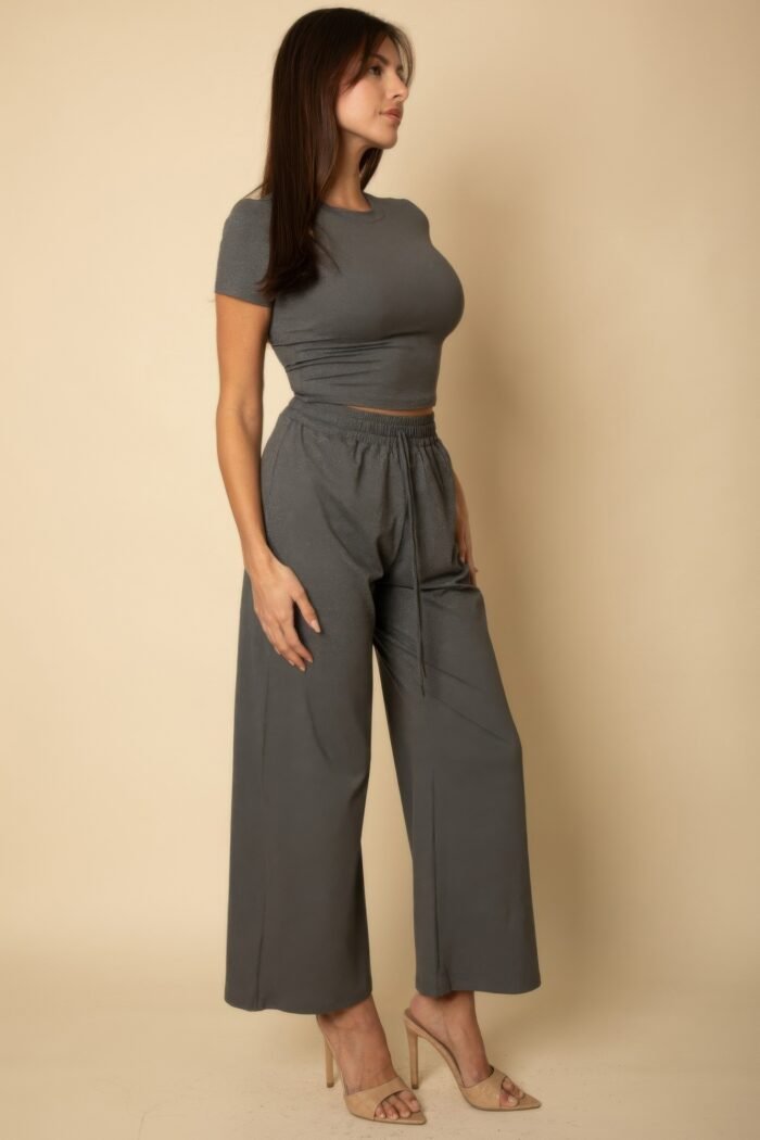 Relaxed fit top and wide-leg pants set
