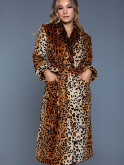 Soft leopard print robe with tie belt and front pockets
