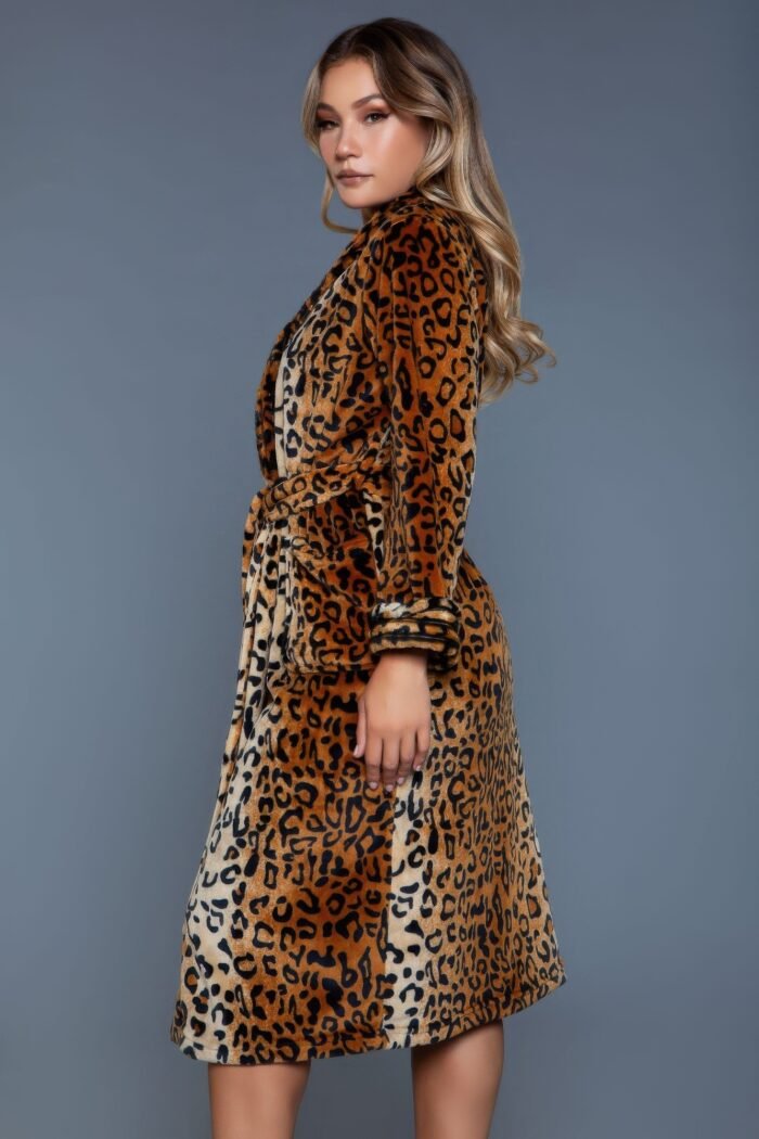 Leopard robe