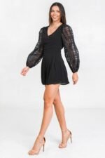 V Neckline Solid Romper - Image 4