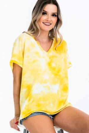 Tie-dye Top Featured In A V-neckline And Cuff Sort Sleeves Tie-dye Top Featured In A V-neckline And Cuff Sort Sleeves