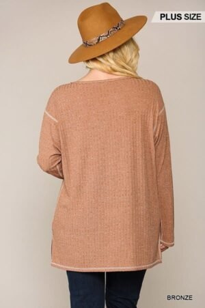 Two-tone Ribbed Tunic Top With Side Slits Two-tone Ribbed Tunic Top With Side Slits