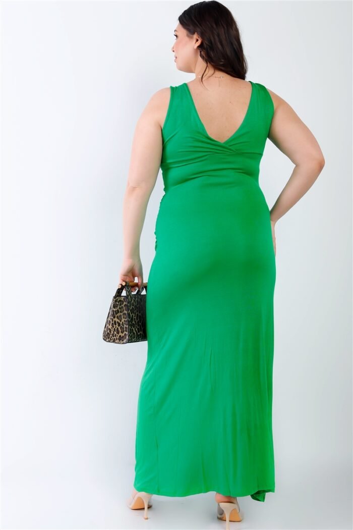 Plus v-neck sleeveless maxi dress