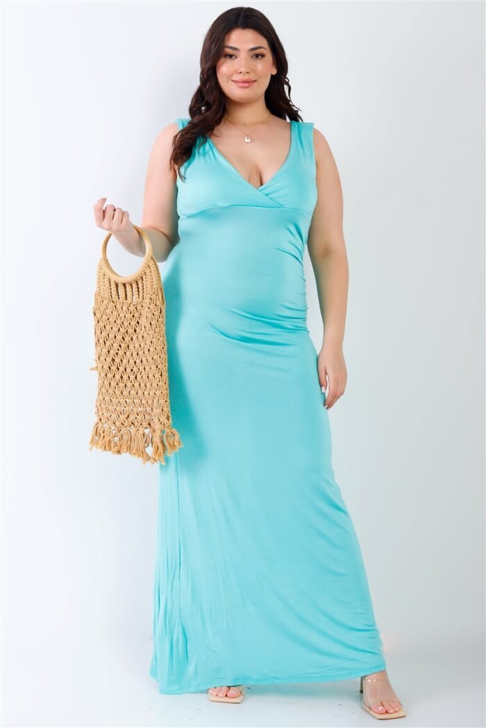 Plus v-neck sleeveless maxi dress