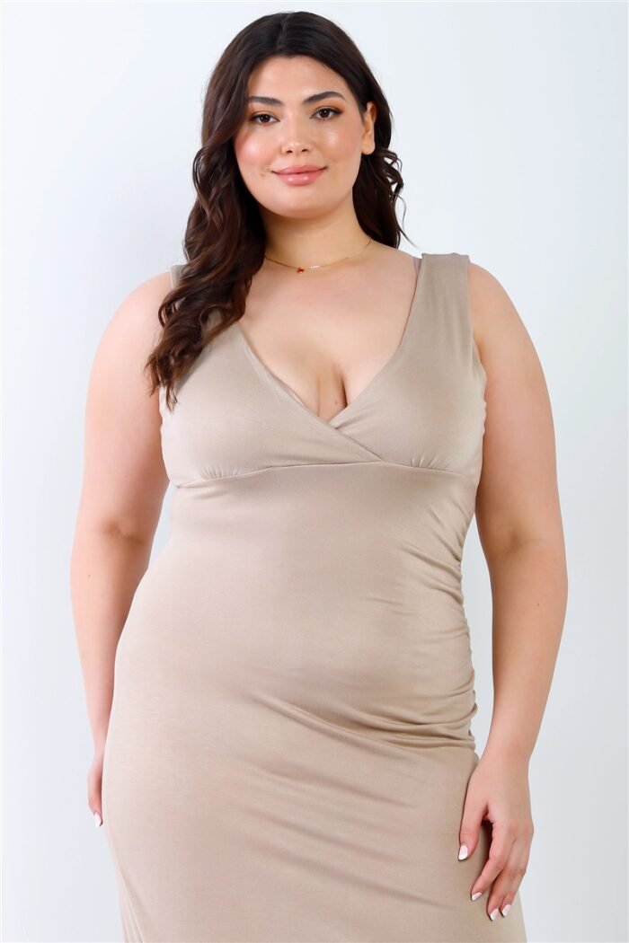 Plus v-neck sleeveless maxi dress