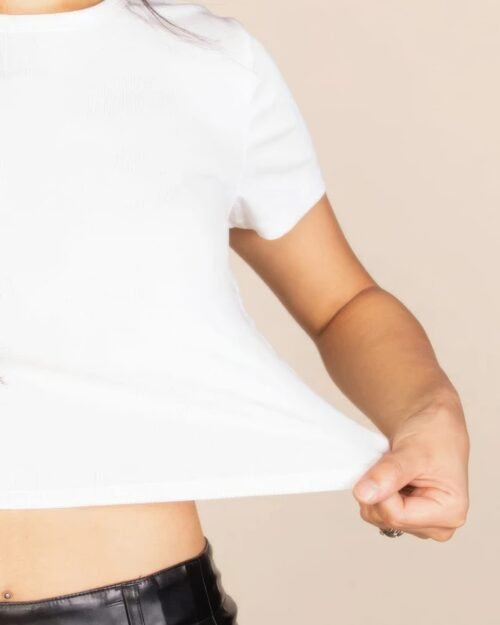 basic short sleeve ribbed round neck top