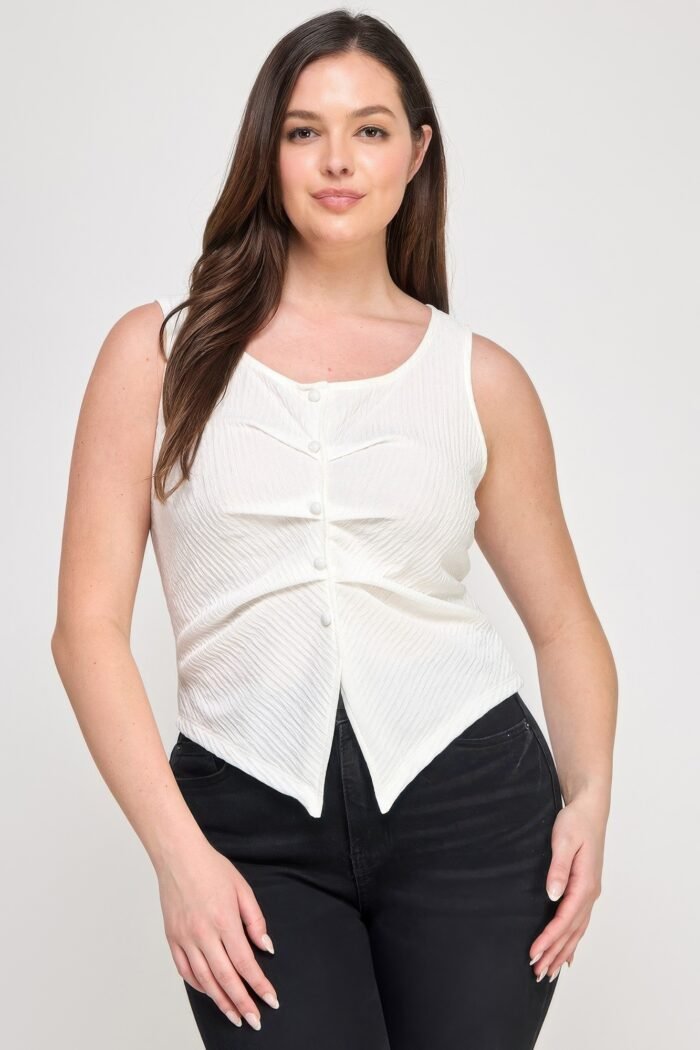 Plus sleeveless crinkle knit faux button down top