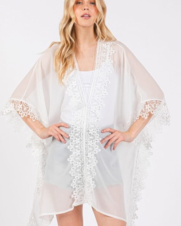 Flower Pattern Trim Detail Poncho