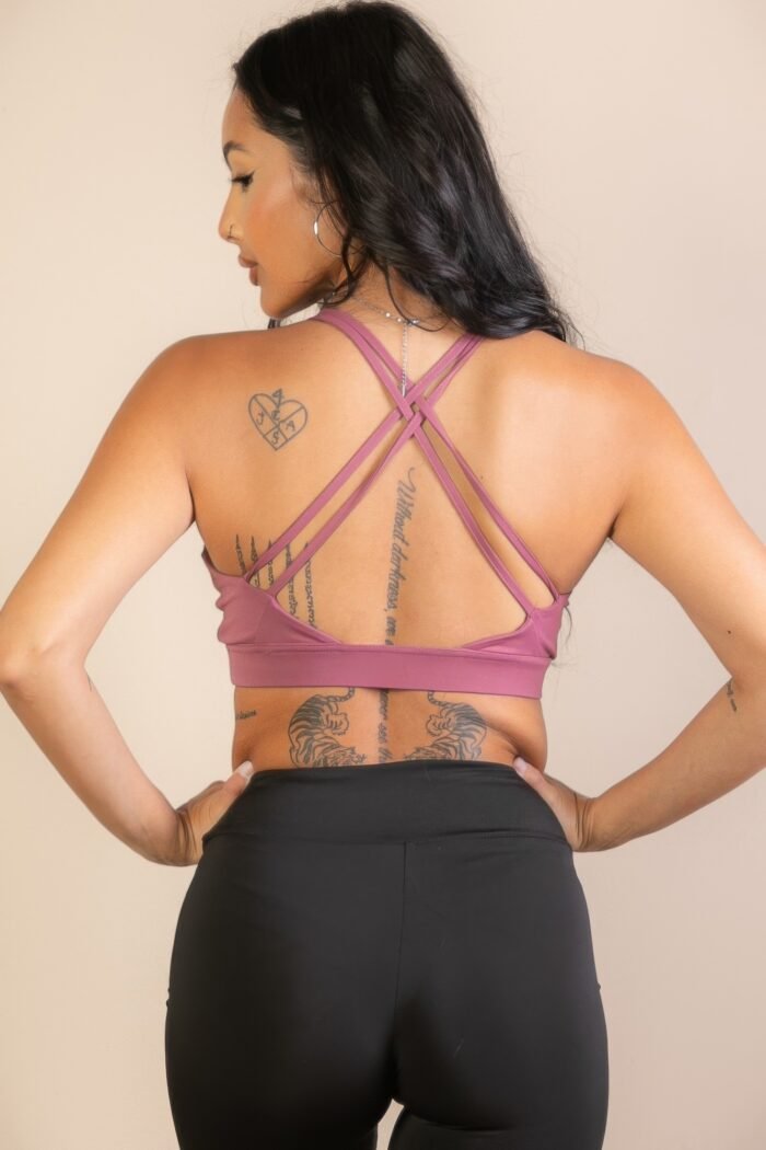 Criss cross back sports bra - image 10
