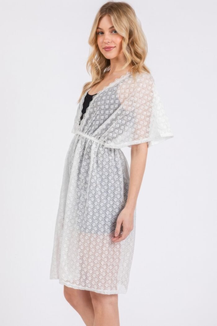 V-neck detailed crochet lace cover up