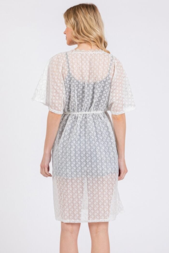 V-neck detailed crochet lace cover up