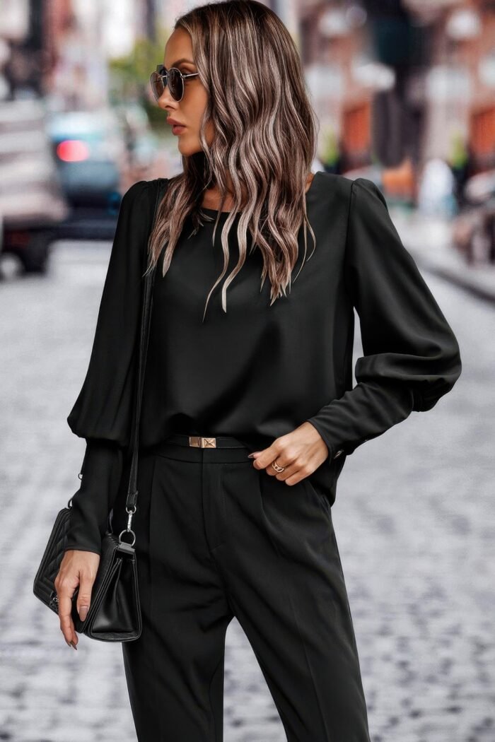 Crew neck solid leg of mutton sleeve shirt