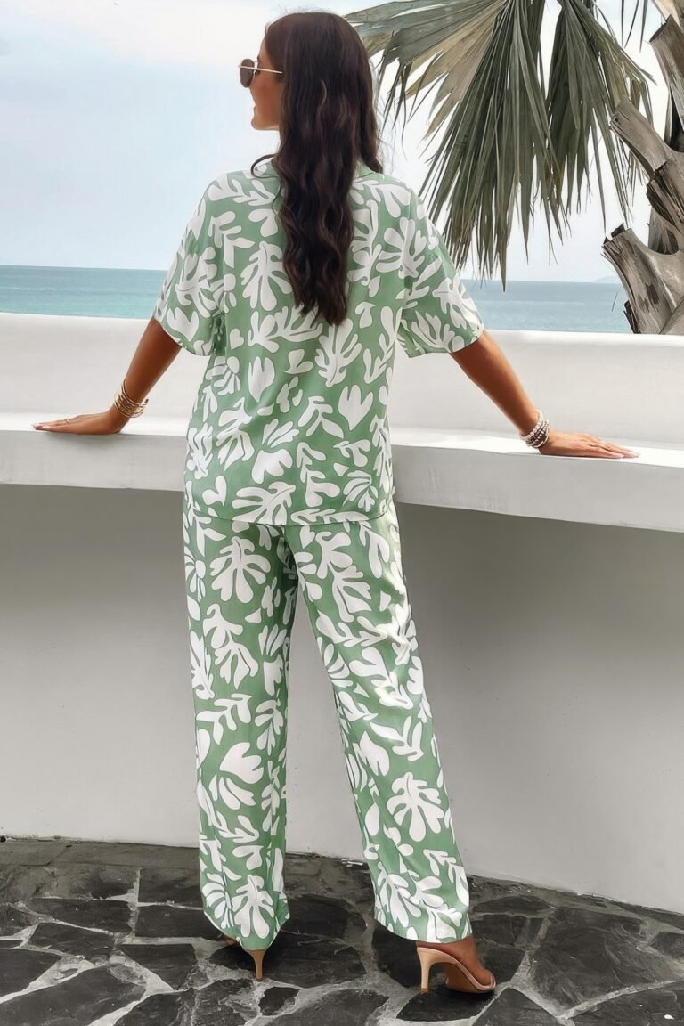 Two piece random printed short sleeve fit set
