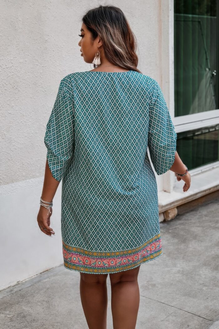 Plus size v neck printed loose fit midi dress - image 5