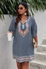 Plus Size V Neck Printed Loose Fit Midi Dress - Image 7
