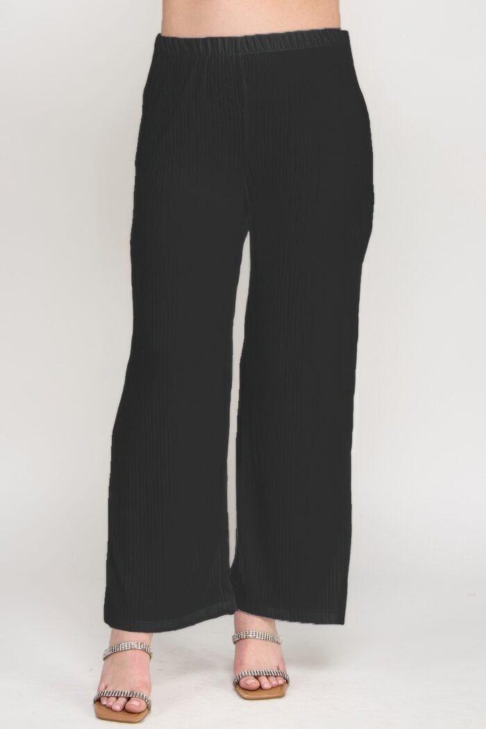 Plus size crinkle knit pants - image 1