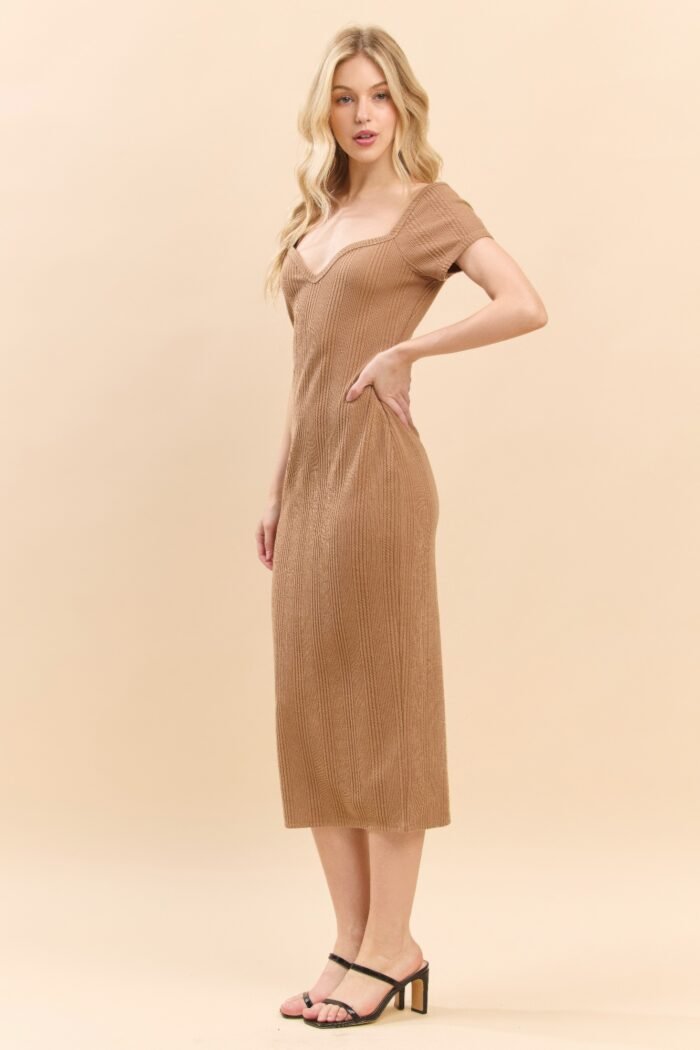 Sweet Heart Neck Bubble Rib Short Sleeve Dress - Image 2