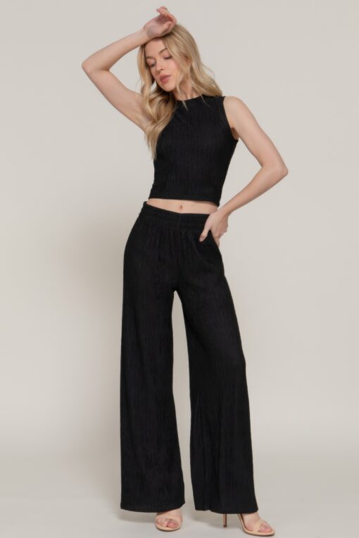 Sleeveless Top & Crinkle Knit Pants Set - Image 20