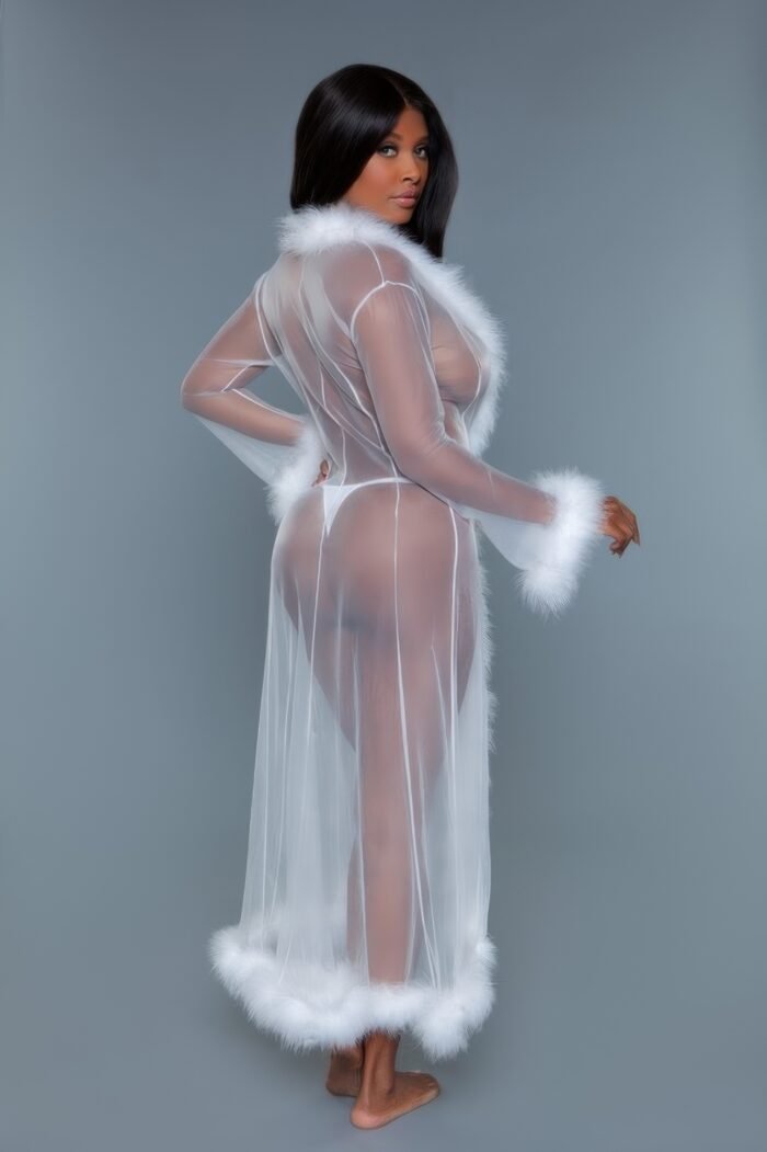Marabou robe