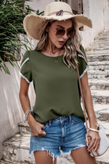 Color Block Trim Flutter Sleeve Round Neck Top