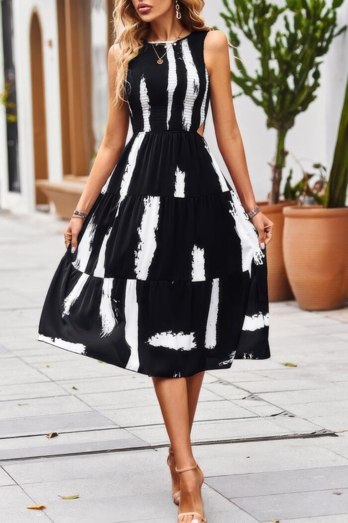 Floral print pocket sleeveless smocked split dress