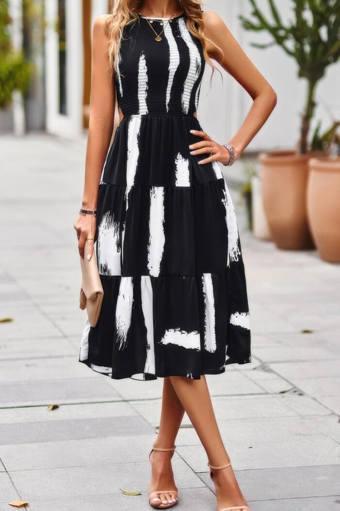 Floral print pocket sleeveless smocked split dress